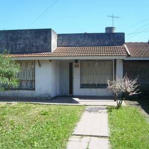 Casa · 140m² · 2 Dormitorios · 1 Cochera