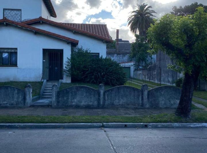 Casa · 158m² · 2 Ambientes · 1 Cochera