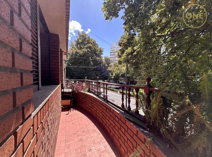 Casa · 218m² · 7 Ambientes