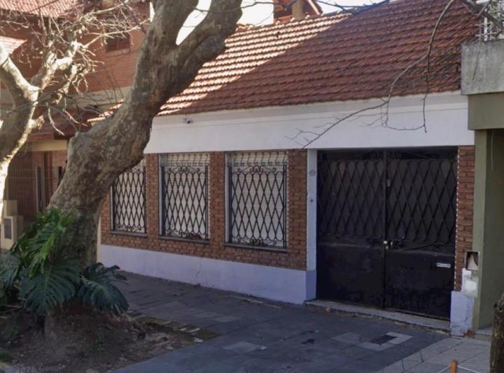Casa · 390m² · 2 Cocheras