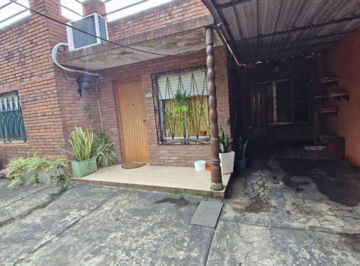 Casa · 100m² · 4 Ambientes · 1 Cochera