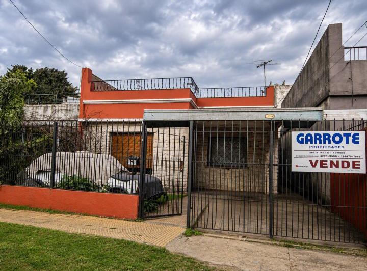 Casa · 110m² · 4 Ambientes · 1 Cochera