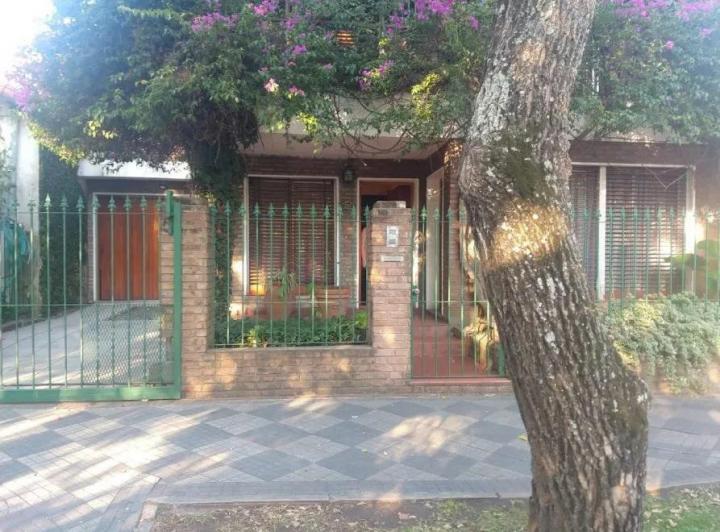 Casa · 286m² · 3 Dormitorios · 2 Cocheras