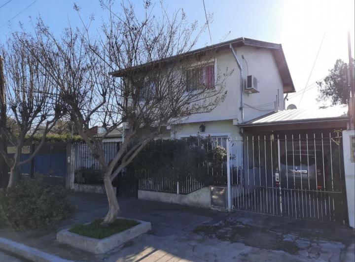 Casa · 176m² · 3 Dormitorios · 1 Cochera