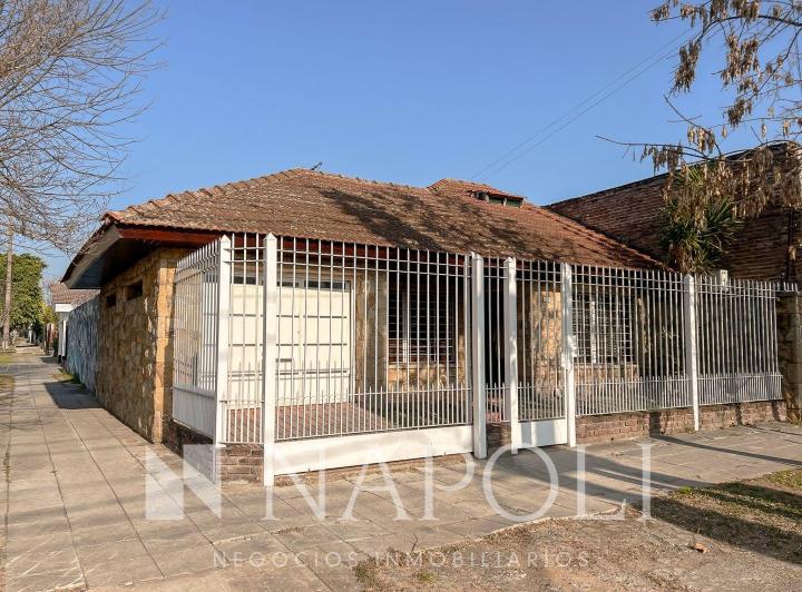 Casa · 87m² · 4 Ambientes · 1 Cochera