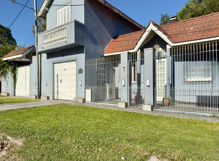 Casa · 265m² · 6 Ambientes · 5 Cocheras