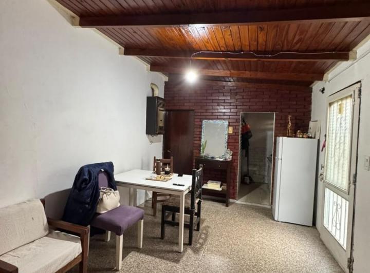 Casa · 300m² · 1 Dormitorio · 1 Cochera