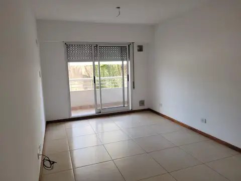 Departamento en replica de la sexta ituzaingó 424