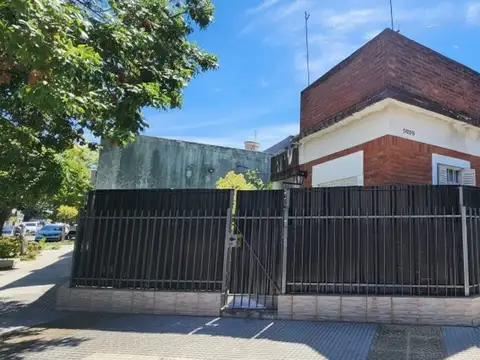 Casa 3 ambientes en venta mataderos