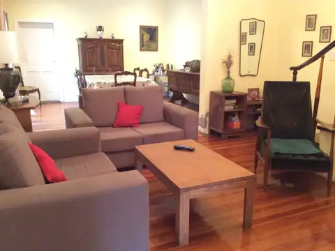 Casa 6 amb, patio terraza, en venta, villa ortuzar