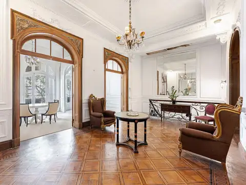 Venta de hotel con gran potencial en recoleta