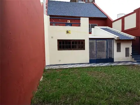 Venta casa 6 ambientes boedo 4 cocheras ap cred