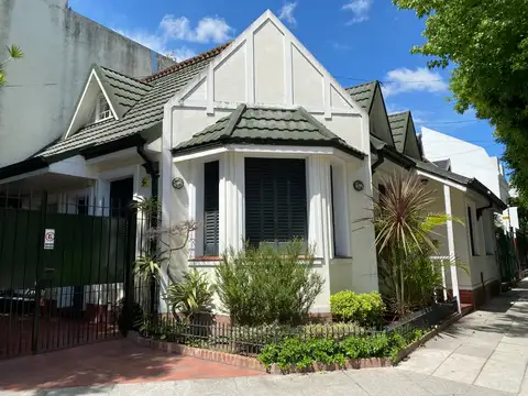 Excelente casa 5 ambientes en villa devoto
