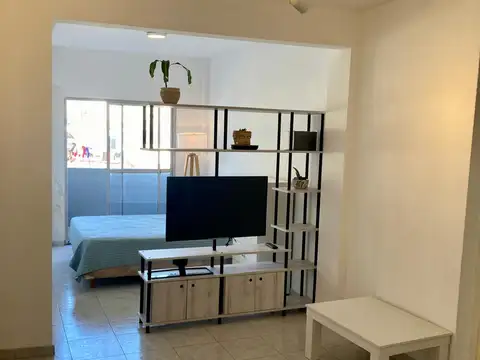 Venta monoambiente con balcon al frente, ppatricio