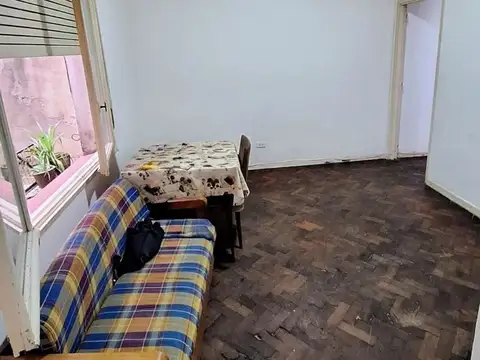 Departamento 2 ambientes a refaccionar