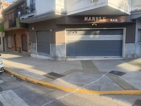 Alquiler local boedo en esquina