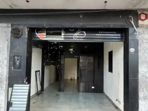 Alquiler de local av. j. b. alberdi al 5400
