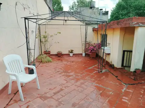 Venta ph 4 ambientes con terraza en mataderos