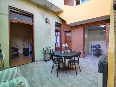 Venta ph 4 ambientes  patio luminoso v gral mitre