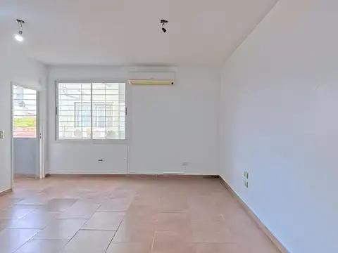 Venta depto tipo ph  2 ambientes lavadero vestidor  villa urquiza