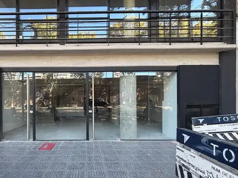 Local 469 m² a estrenar en palermo hollywood