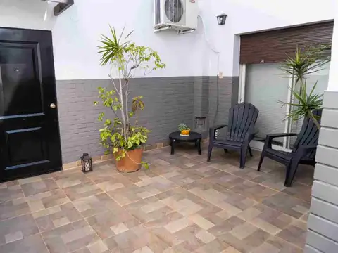 Ph de 5 ambientes en venta en parque patricios