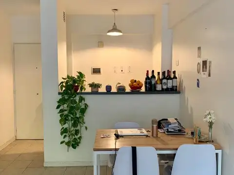 Monoambiente con balcón en alquiler – recoleta