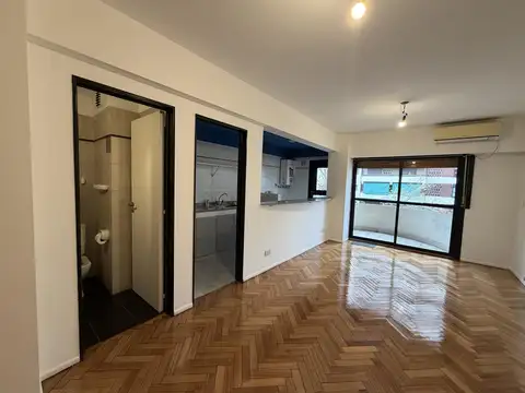 Departamento con gran vista, seguridad, balcón y jardín de uso común en belgrano