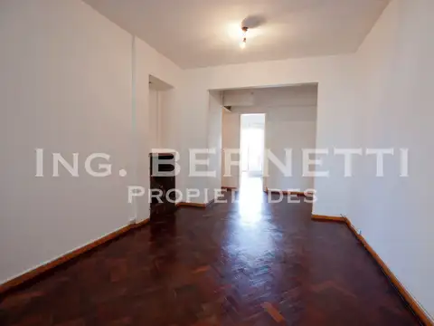 Excelente departamento 2 ambientes al frente con balcón - inmejorable ubicación -