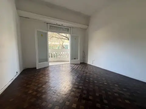 Excelente 3 ambientes con balcon al frente en alquiler en villa crespo