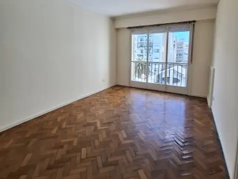 Excelente semipiso 3 ambientes en alquiler