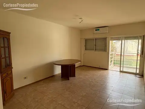 Departamento dos ambientes en alquiler, balcon, lavadero