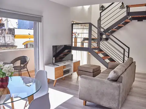 Duplex amoblado con patio y parrilla en san telmo | alquiler temporal