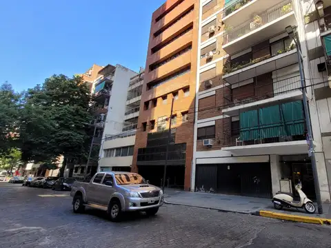 2 amb a media cuadra de cabildo. apto profesional