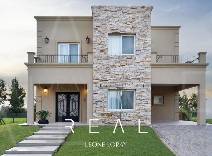 Casa · 226m² · 5 Ambientes · 2 Cocheras