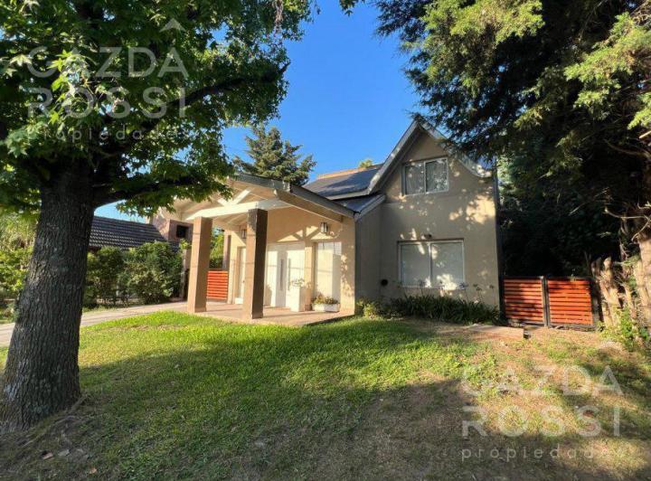 Casa · 375m² · 5 Ambientes · 3 Cocheras