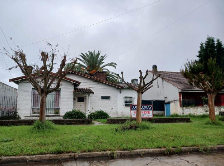 Casa · 184m² · 5 Ambientes · 2 Cocheras