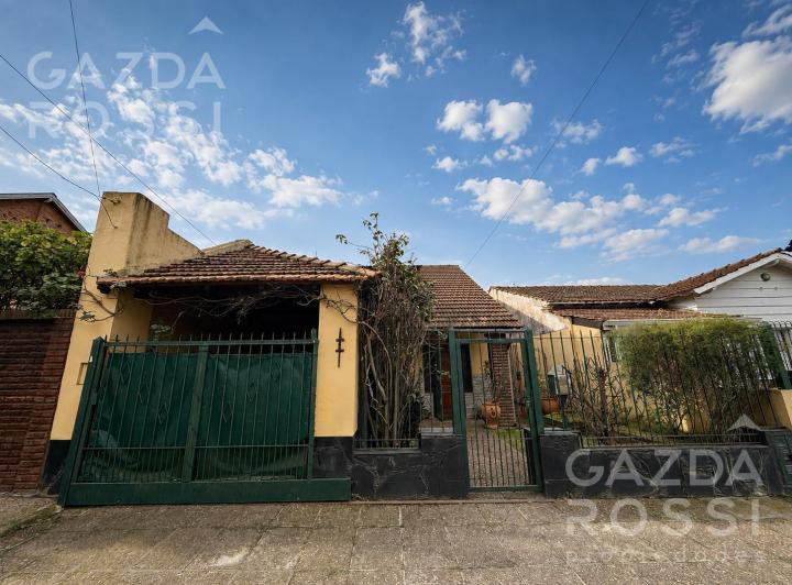 Casa · 368m² · 5 Ambientes · 2 Cocheras