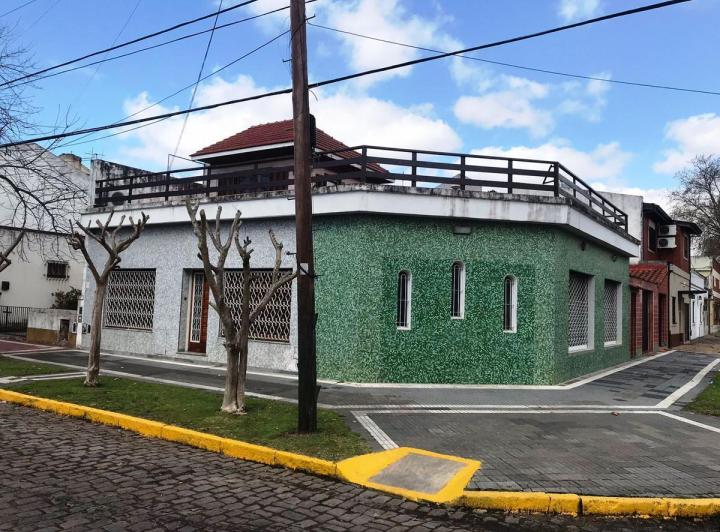 Casa · 190m² · 5 Ambientes · 2 Cocheras
