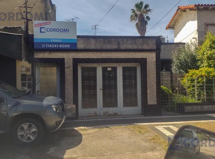 Casa · 200m² · 5 Ambientes · 1 Cochera