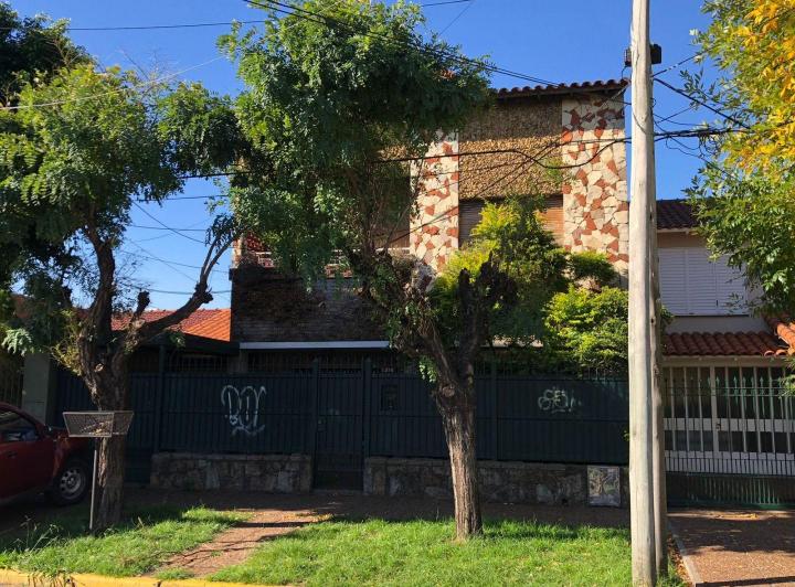 Casa · 182m² · 6 Ambientes