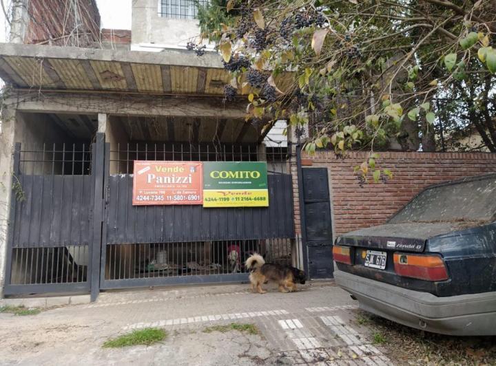 Casa · 200m² · 5 Ambientes · 1 Cochera