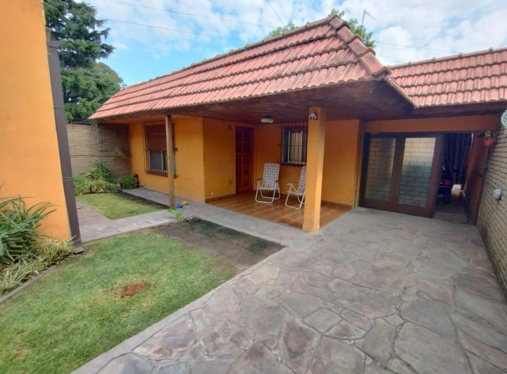 Casa · 162m² · 5 Ambientes · 5 Cocheras