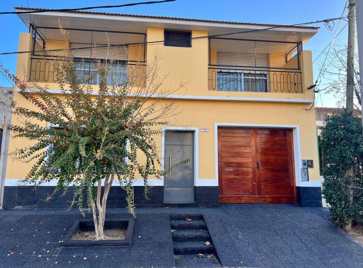 Casa · 275m² · 5 Ambientes