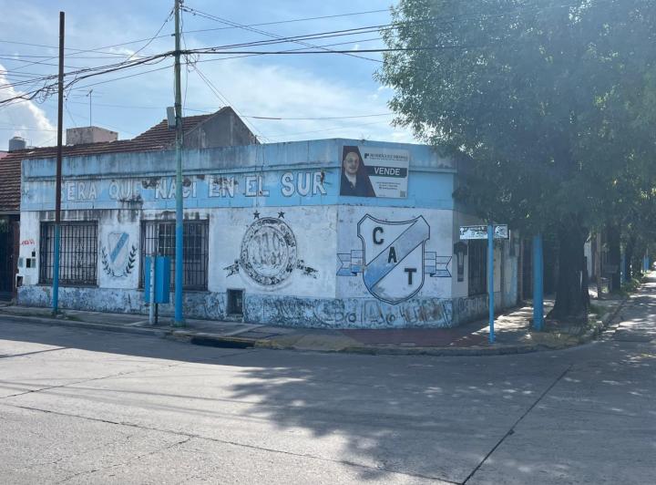 Casa · 4 Ambientes · 2 Cocheras
