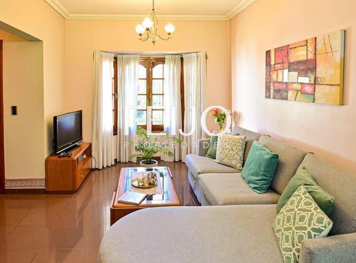 Casa · 169m² · 5 Ambientes · 1 Cochera