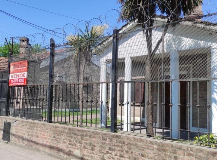 Casa · 140m² · 5 Ambientes · 1 Cochera