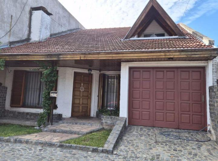 Casa · 120m² · 4 Ambientes · 1 Cochera