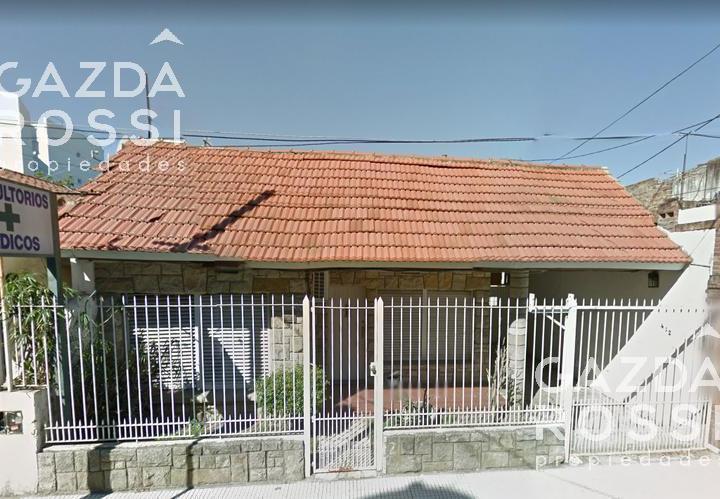 Casa · 224m² · 6 Ambientes · 1 Cochera