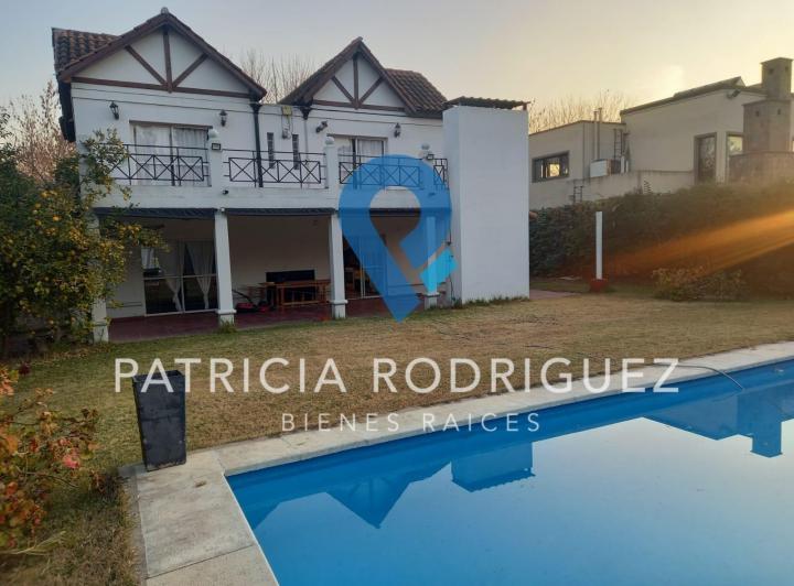 Casa · 138m² · 6 Ambientes · 1 Cochera